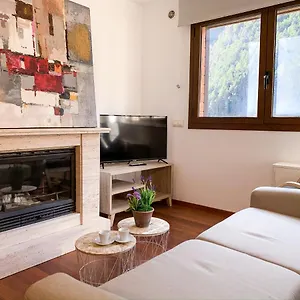 Moderno Coma Pedrosa Con Vista En Apartamento