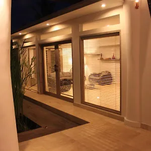 https://pandawas-villas.ubudhotelsnow.com
